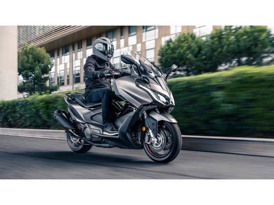 KYMCO AK 550i 